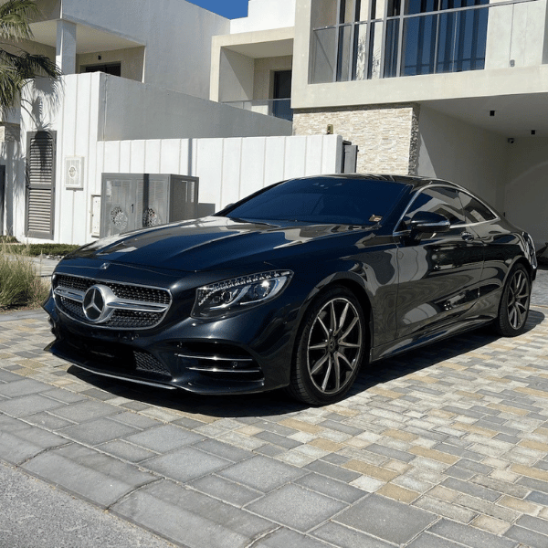 Rent Mercedes Benz S560 in Dubai