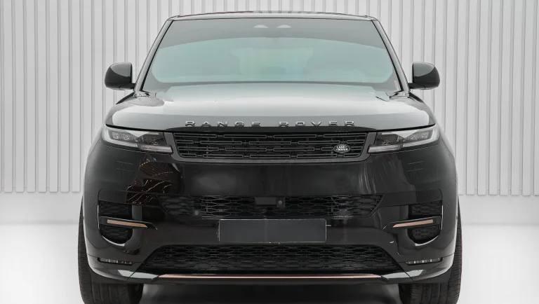 Rent Range Rover Sports in Dubai