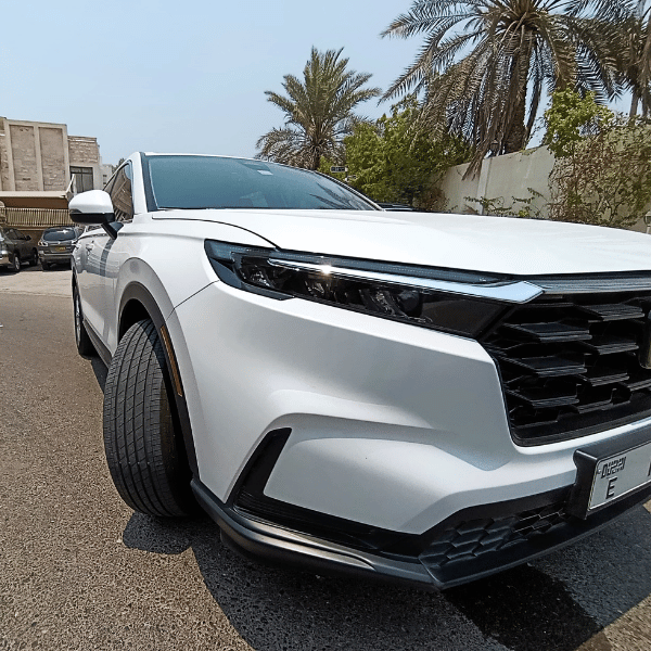 Rent Honda CR-V in Dubai