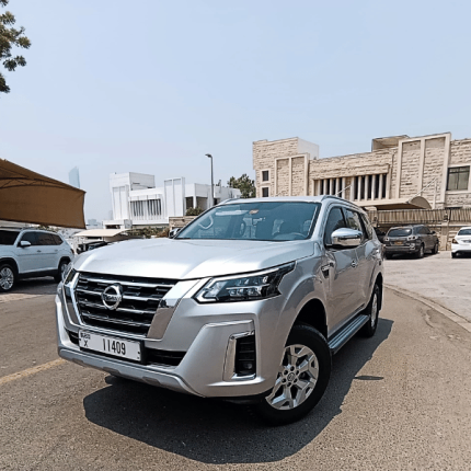 Rent Nissan Xterra in Dubai