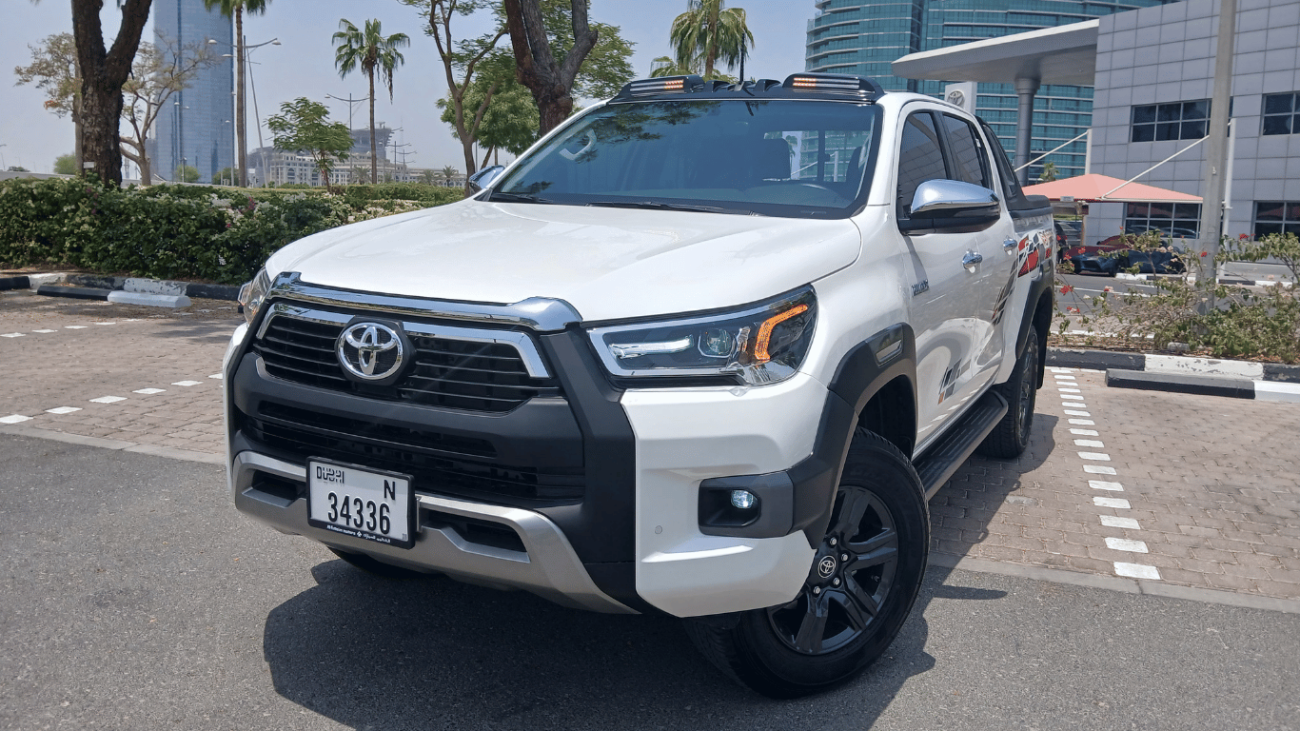 Rent Toyota hilux for weekly